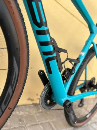 Bicicleta Gravel BMC Carbono