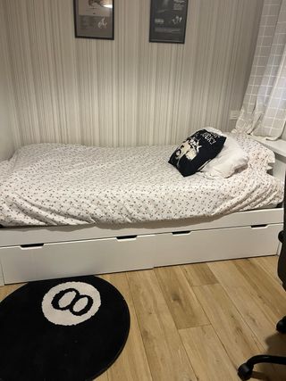 Escritorio juvenil y estructura cama madera