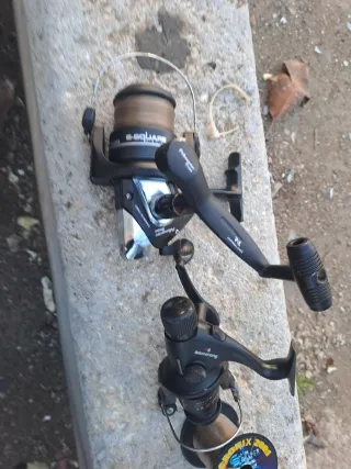 Carrete de pesca TENAX 225 azul. Lote tres carrete