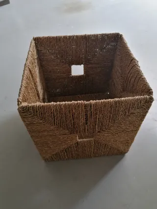 Cesto in juta e vimini