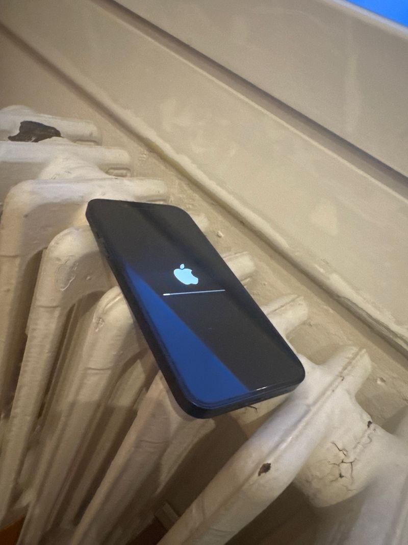 iPhone 13 Apple negre original 4GB afbeelding 10