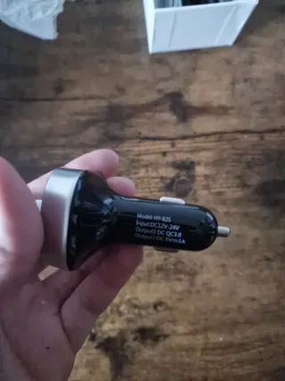 Manos Libres BT + FM + Cargador USB 3.0 Plata