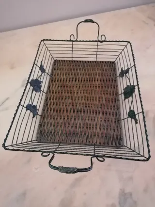 Cesto decorativo metallo e vimini