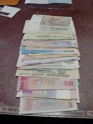 Lote Billetes Extranjeros Varios Países