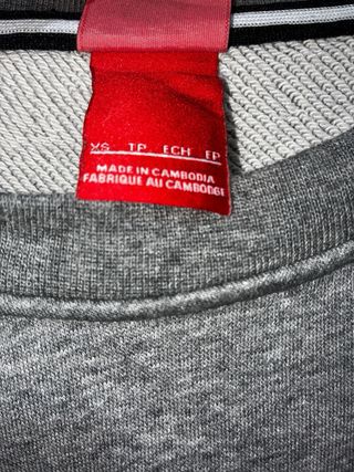 Sudadera Nike Gris Cuello Redondo Sportswear