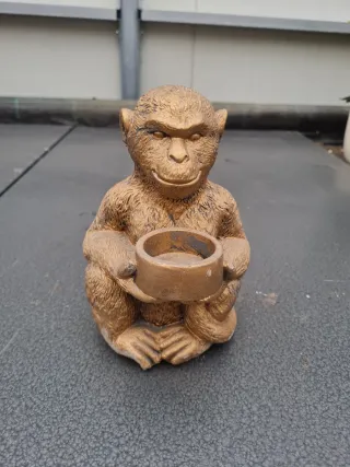 Statuetta scimmia dorata di vari modelli