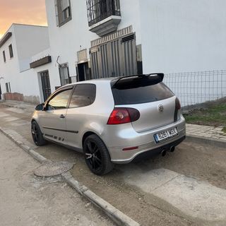 Volkswagen Golf 2005