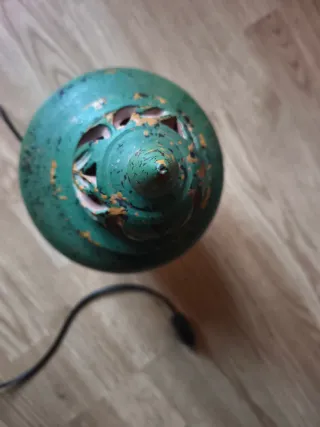 Lámpara de mesa cálida decorativa