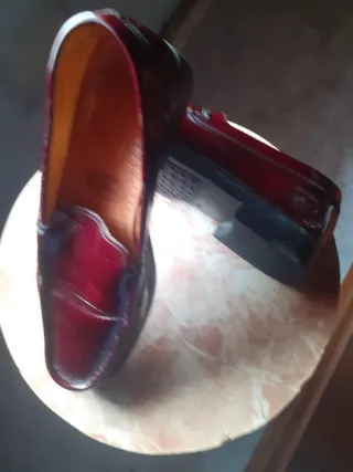 Mocasines charol rojo/marrón