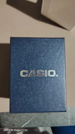 Reloj Casio Dorado y Negro