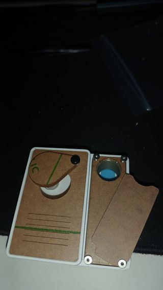 2 Hormigueros para reina