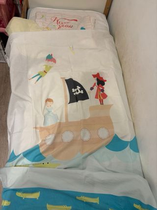 Cama infantil IKEA madera con barrera