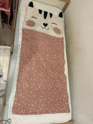 Cama infantil IKEA madera con barrera