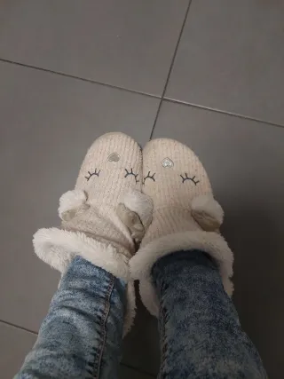 Zapatillas de casa con orejitas
