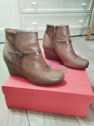 Zapatillas deportivas beige y azul talla 38