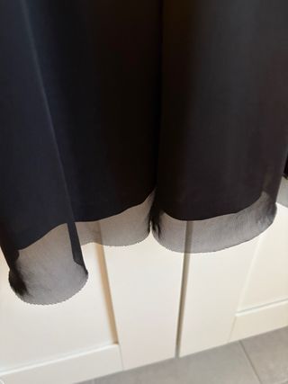 Vestido negro escote espalda