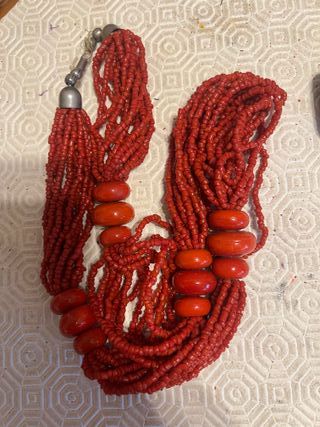 Bellissima collana corallo sintetico