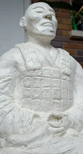 Figura Zen Cemento y Marmolina