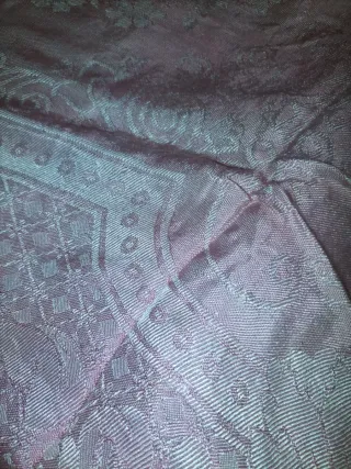 Colcha antigua de seda