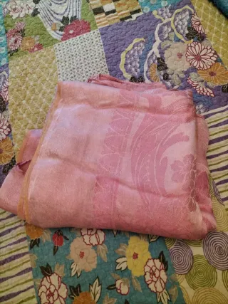 Colcha antigua de seda