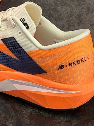 Zapatillas New Balance FuelCell Rebel v4 Talla 42