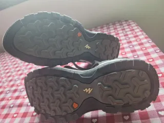 Sandalias Quechua grises