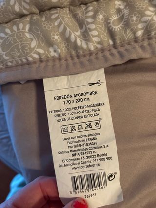 Piumone beige con stampa bianca