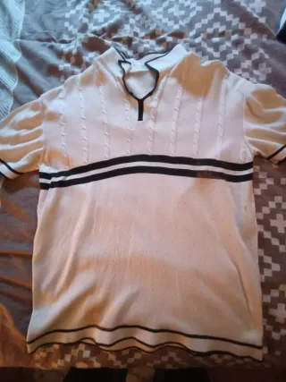 Camiseta de punto con rayas entrega en mano