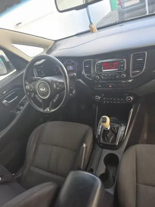 KIA Carens 2015