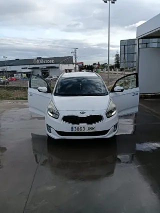 KIA Carens 2015