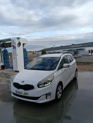 KIA Carens 2015
