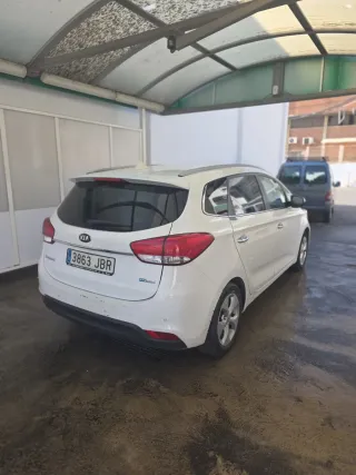 KIA Carens 2015