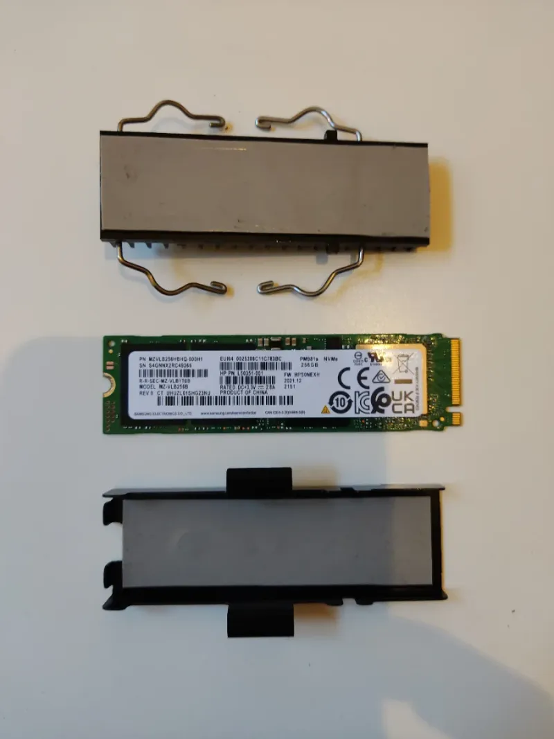 Samsung PM981a NVMe 256GB SSD