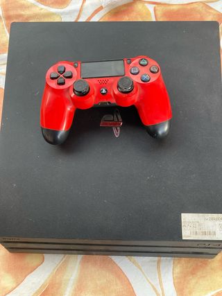 PS4 Pro 1TB Negra + Mando Rojo