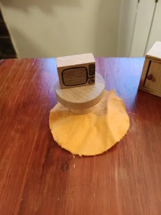 Mobili per casa delle bambole in legno. Casa dei Goulines