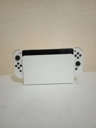 Nintendo Switch OLED Bianca e Nera
