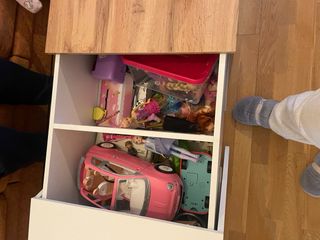 Mueble TV madera y blanco , aparador a juegoy mesa