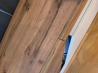 Mueble TV madera y blanco , aparador a juegoy mesa