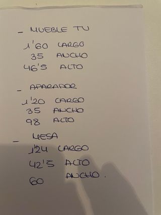 Mueble TV madera y blanco , aparador a juegoy mesa