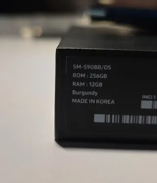 Samsung Galaxy S22 Ultra Morado