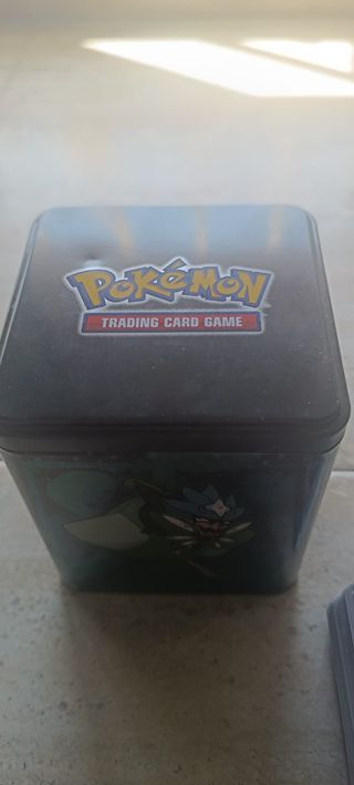 Colección Cartas Pokémon + Caja Lata Oficial