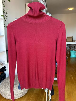 Jersey H&M cuello alto rojo talla L