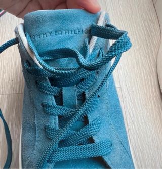 Scarpe Tommy Hilfiger blu e bianche