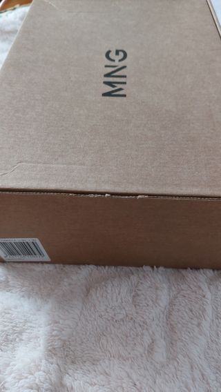 Cuñas de esparto bicolor atadas al tobil