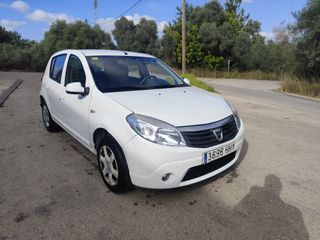 Dacia Sandero 2010