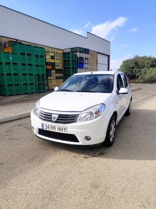 Dacia Sandero 2010