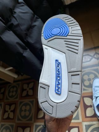 Scarpe Jordan Bianche e Blu