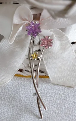 2 BROCHES SIN ESTRENAR (3€ CADA UNO)