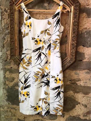 Abito estivo floreale bianco e giallo