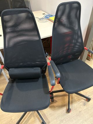 Silla de oficina tipo gamer negra y roja